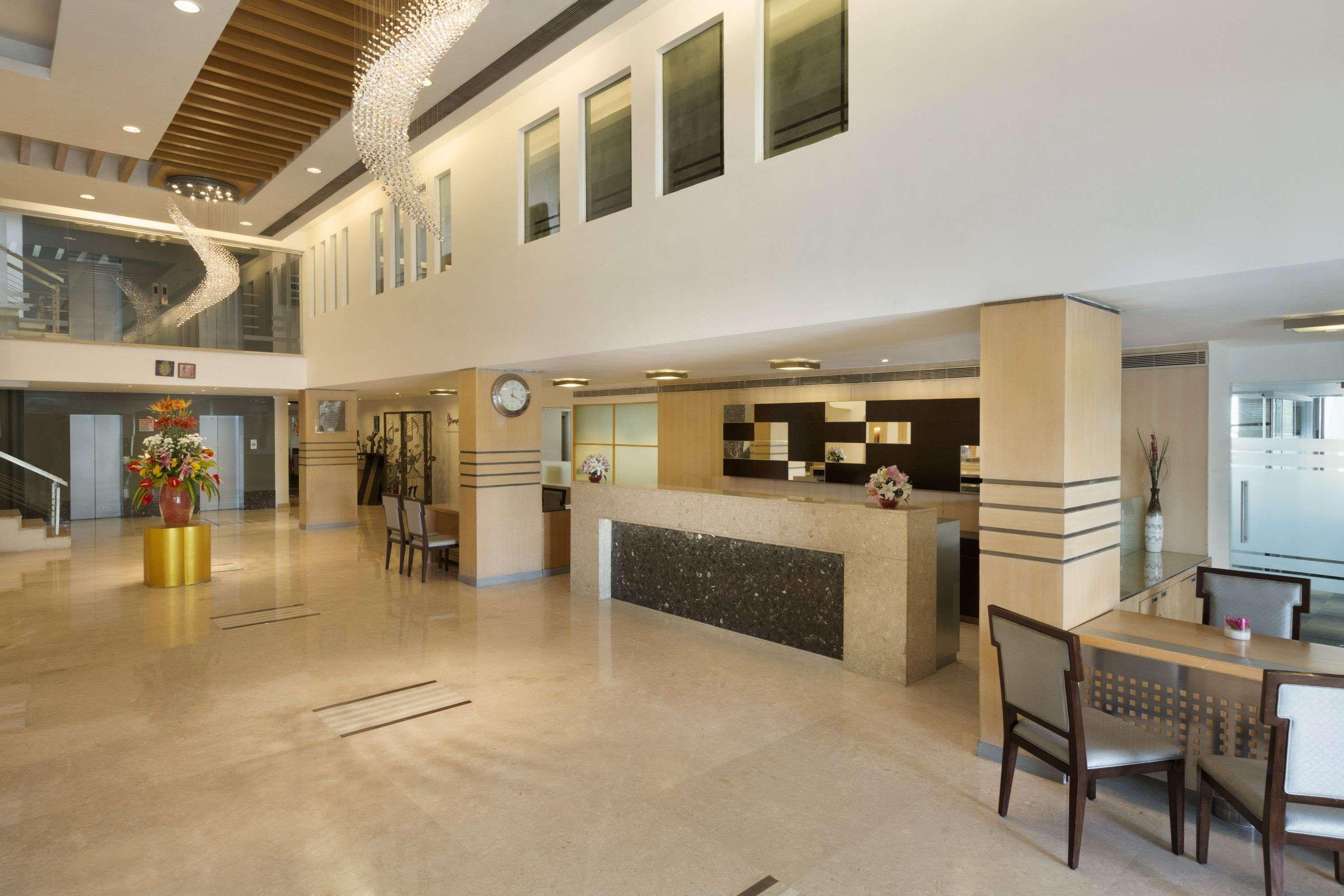 Ramada By Wyndham Chennai Egmore Extérieur photo
