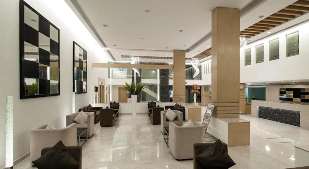 Ramada By Wyndham Chennai Egmore Extérieur photo