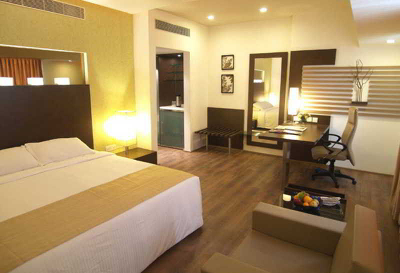 Ramada By Wyndham Chennai Egmore Extérieur photo